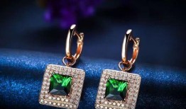 黄金都按“克”卖不动了，珠宝行当的伙计们该咋整？